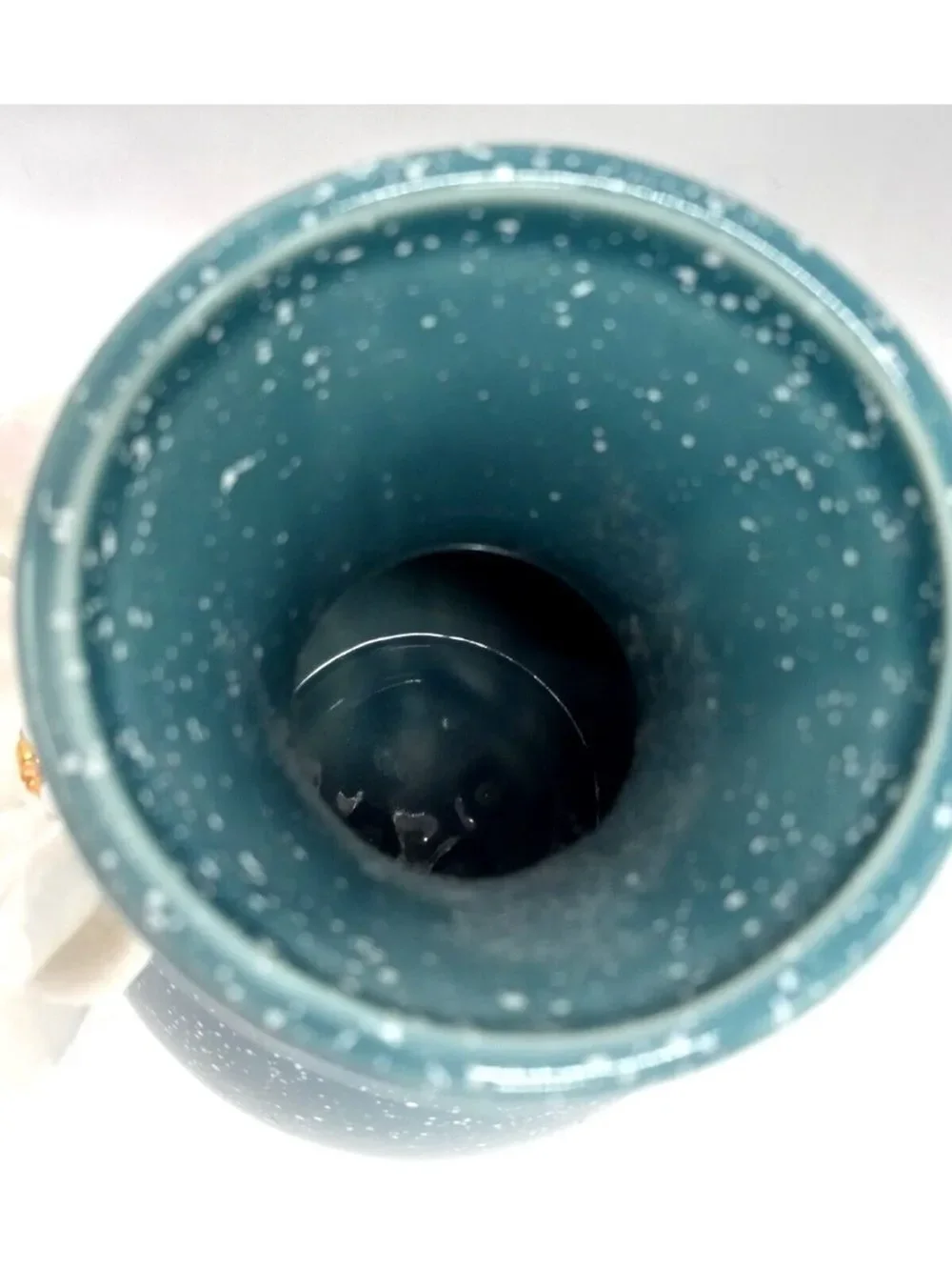 Anthropologie Speckled Dark Teal Vase With Large 3D White Flower 8 Inches Tall